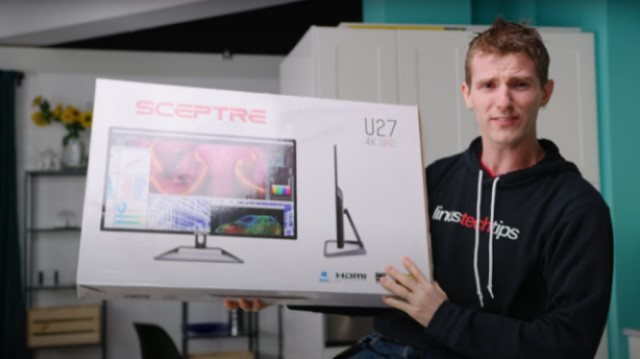 U275W-UPT 27 4K UHD Monitor